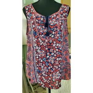 Dressbarn Sleeveless Blouse - L